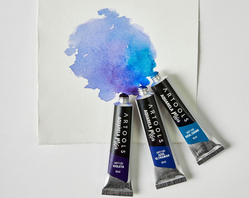 Conheça diferentes possibilidades de usar tinta aquarela na sua arte