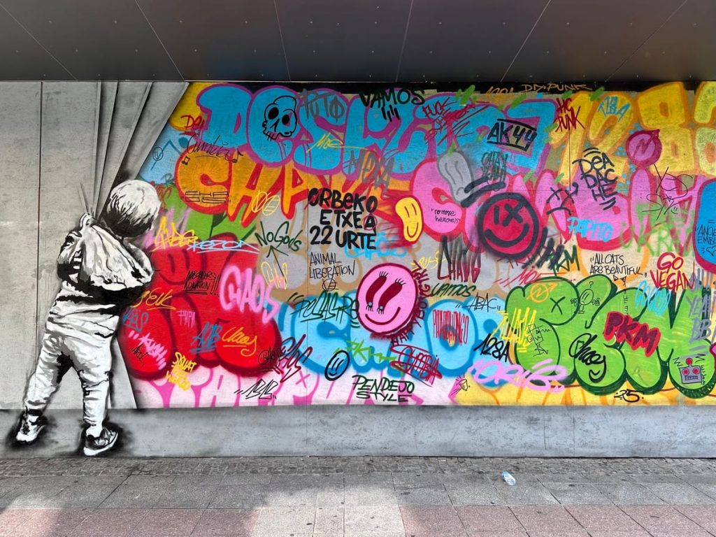 Arte de Banksy em muro da Alemanha